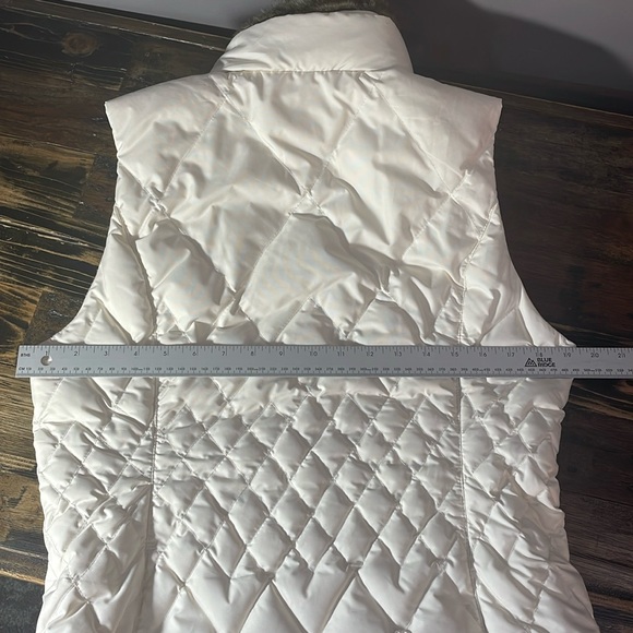 Eddie Bauer goose down womens vest size M winter white beautiful piece! - Picture 15 of 17